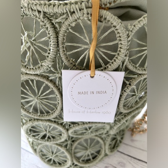 Green Woven Purse - Picture 4 of 8